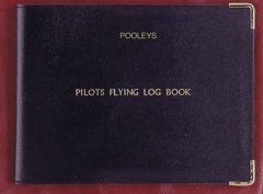 PROTEGE CARNET DE VOL POOLEY'S NLB031  ( 27cm X 23cm ) POUR PILOT'S FLYING LOG BOOKS POOLEY'S UNIQUEMENT